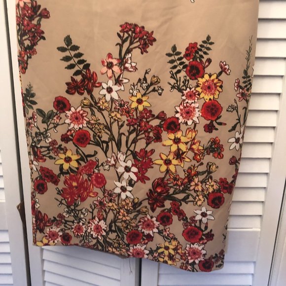 7th Avenue Design Studio New York & C, beige flowery skirt, 6 - Picture 3 of 8